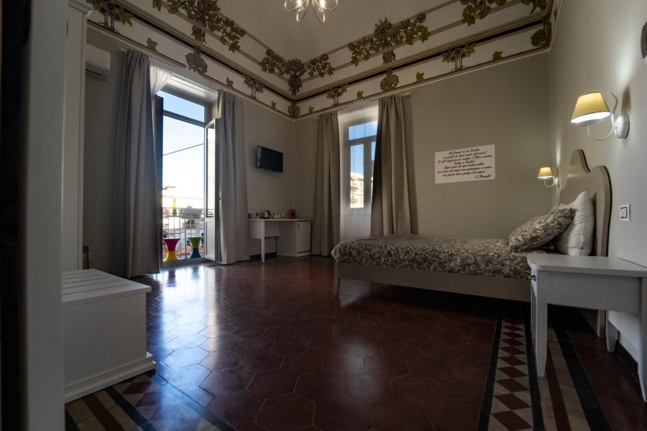 Gli Specchi Di Archimede Bed & Breakfast Syracuse Exterior photo