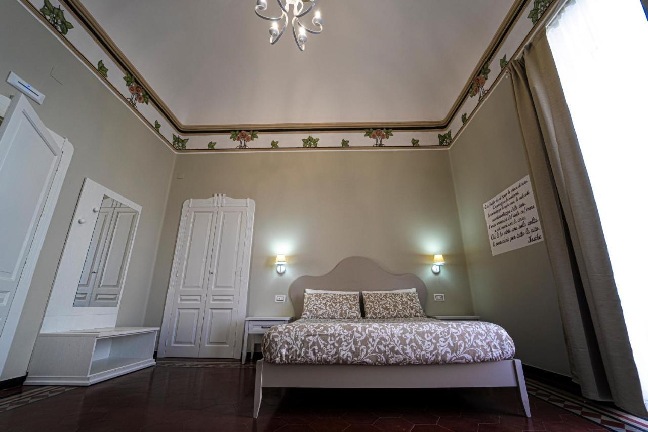 Gli Specchi Di Archimede Bed & Breakfast Syracuse Exterior photo